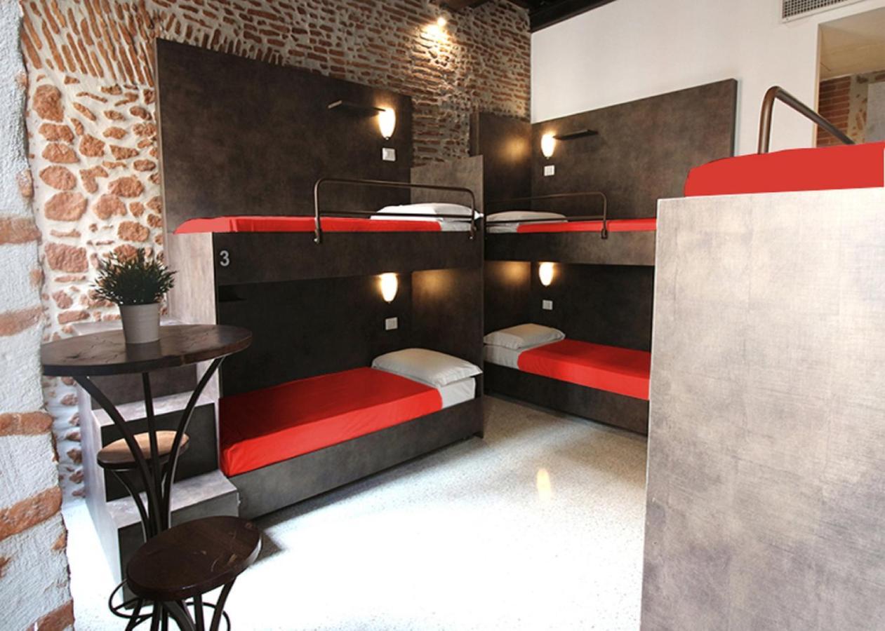 Hostel New Generation Center *